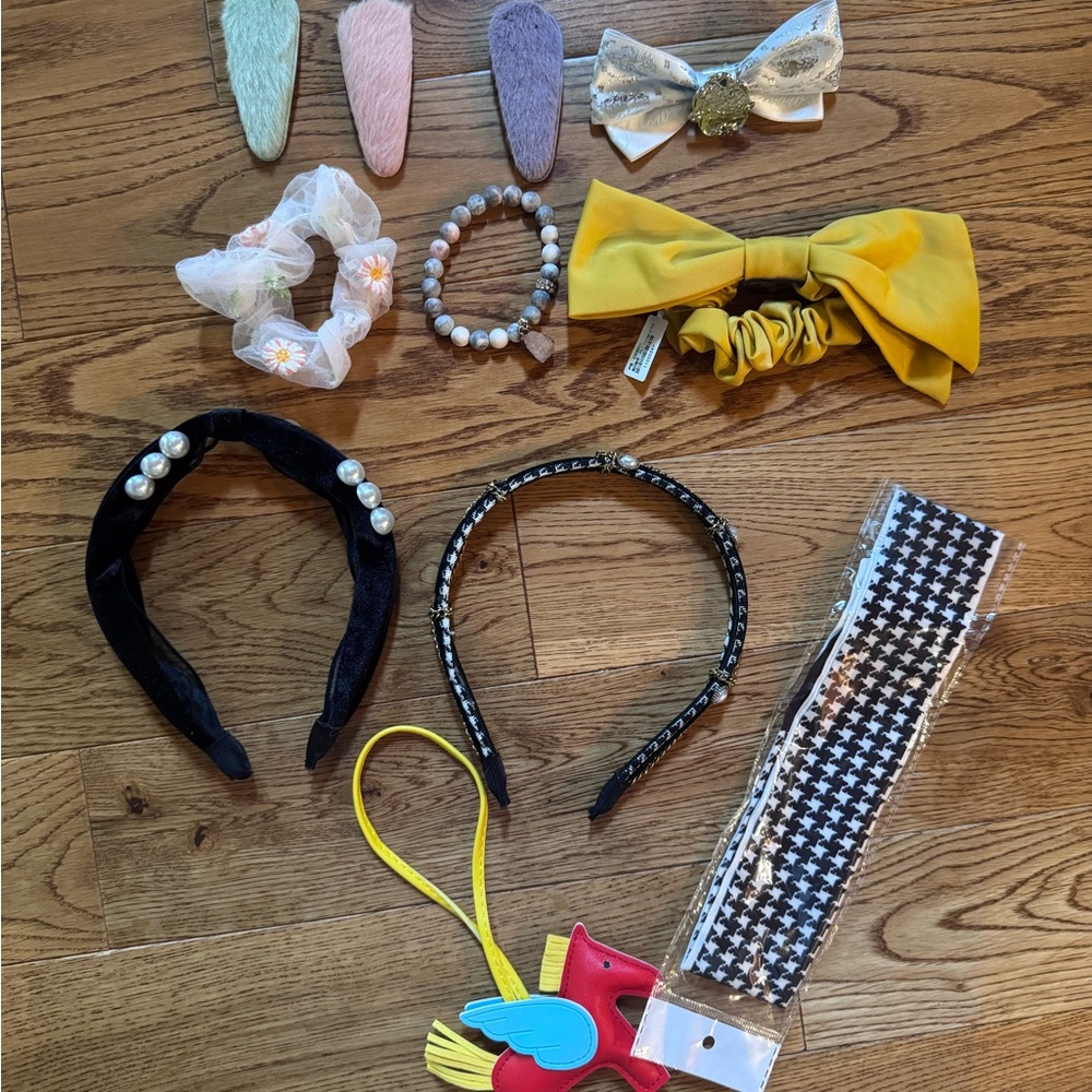 Stylish Yellow and Black Hair Accessories Collection